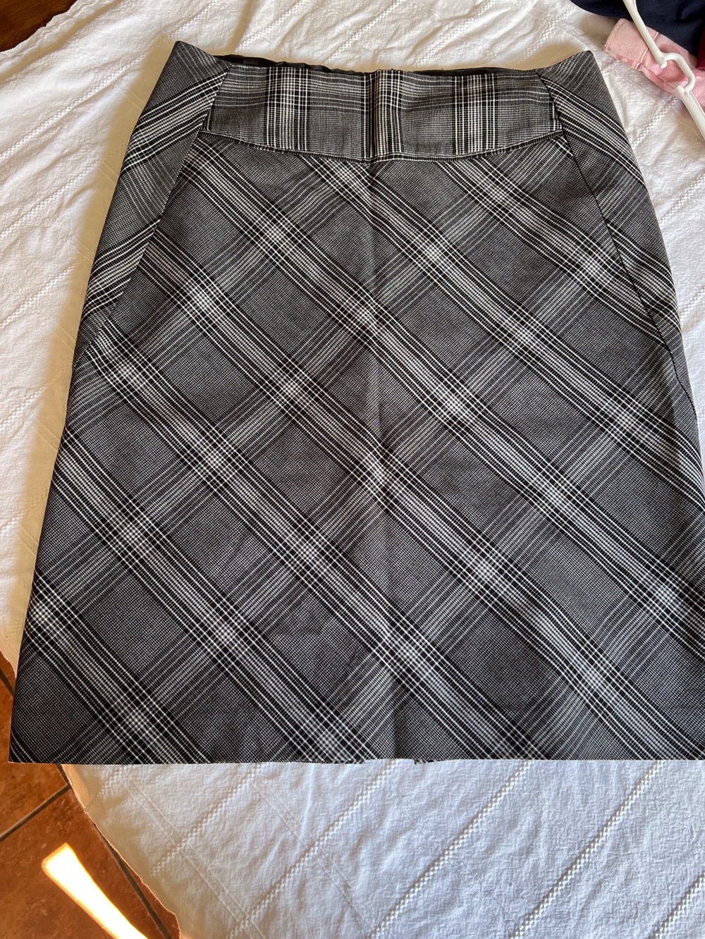 Fashion Bug Gray Plaid Pencil Skirt